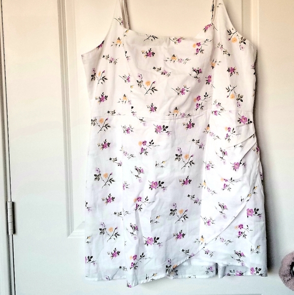 A&F Scoopneck Mini Dress - Picture 2 of 4